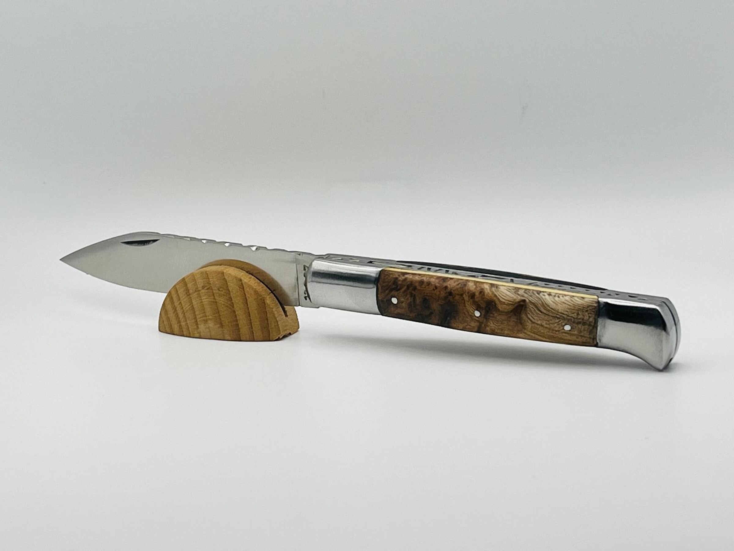 Couteau Roquefort Érable Ondé Buis Ébène