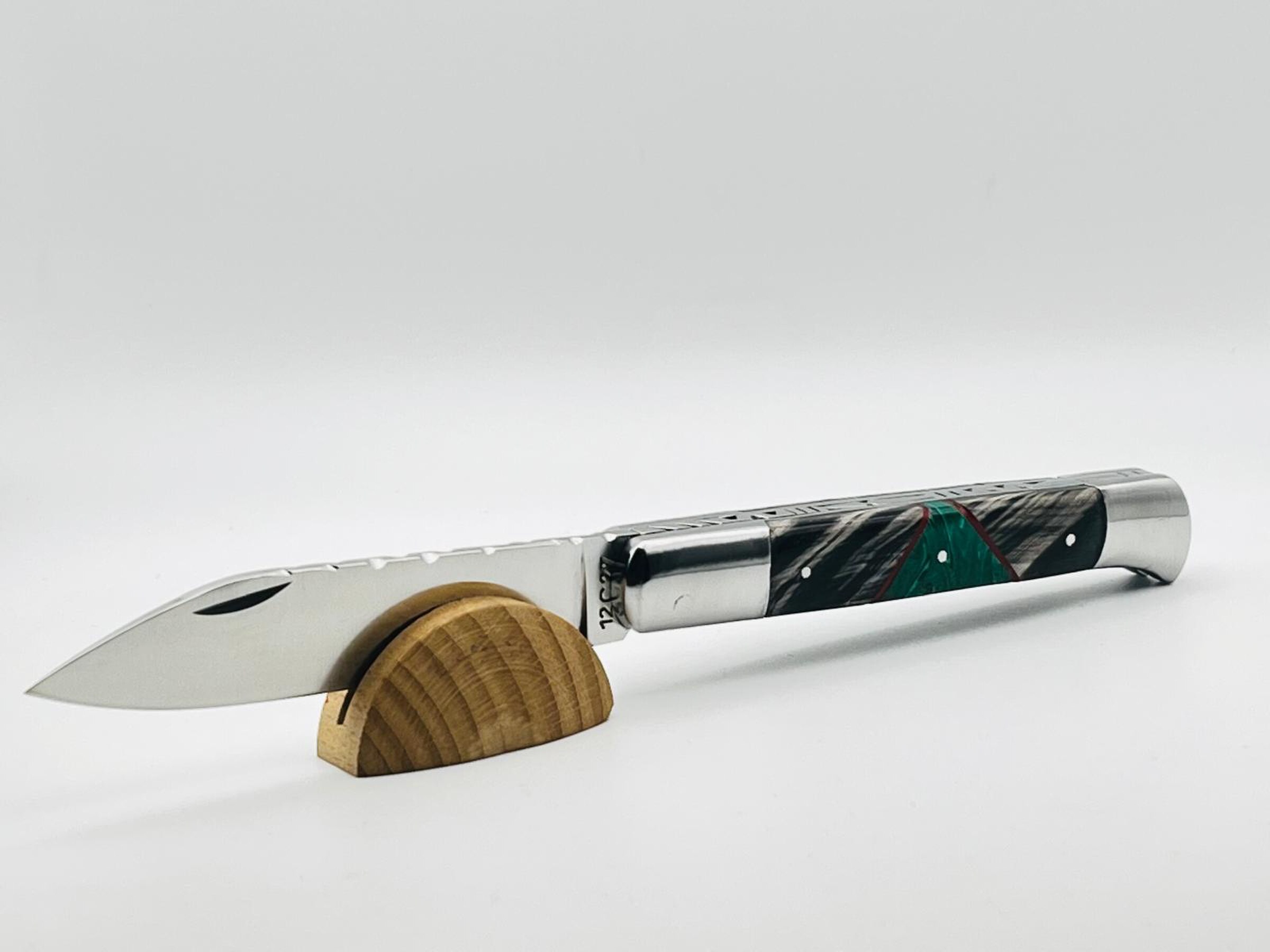 Couteau Roquefort Buffle Veiné et Malachite