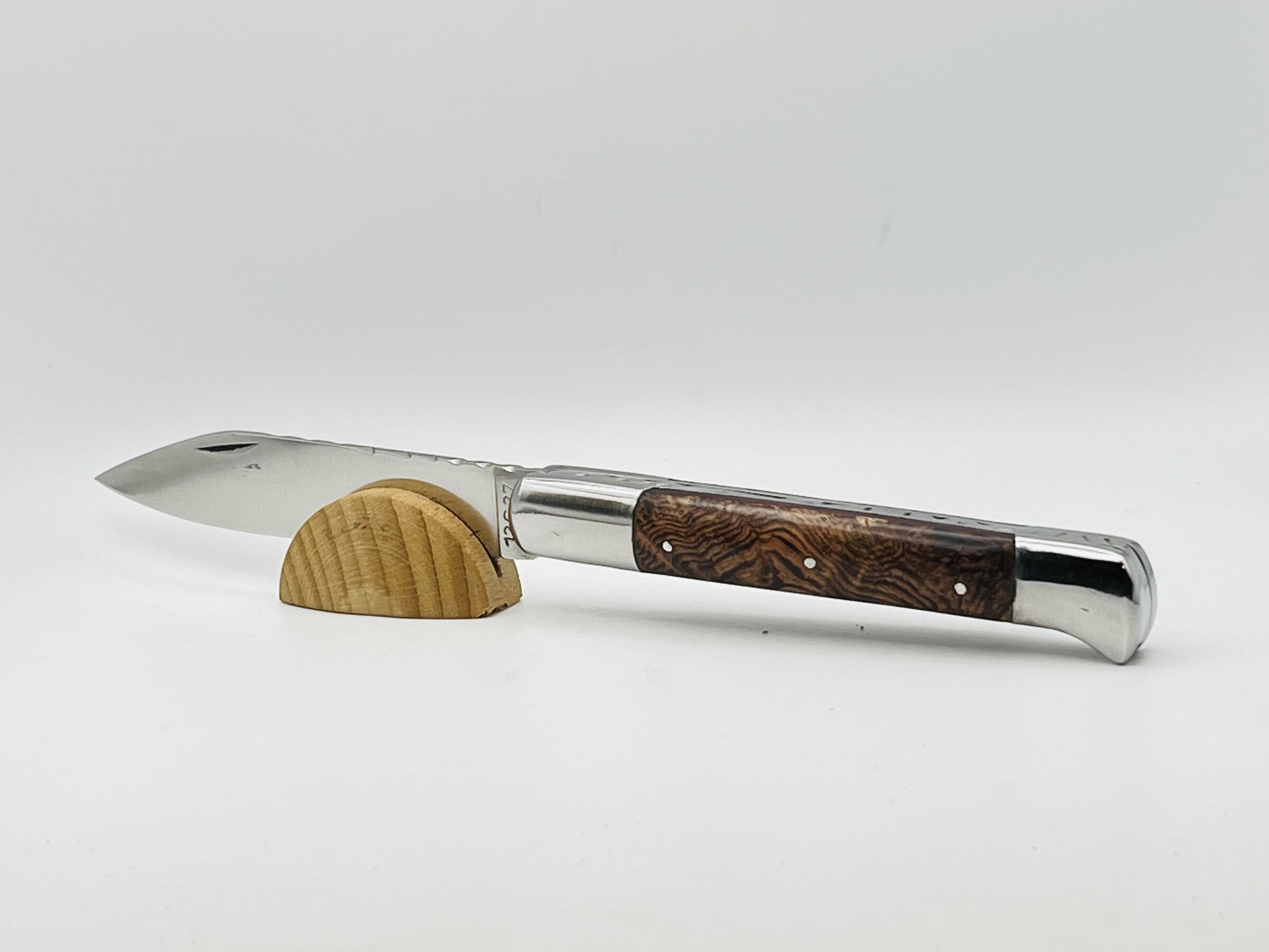 Couteau roquefort bois Manari