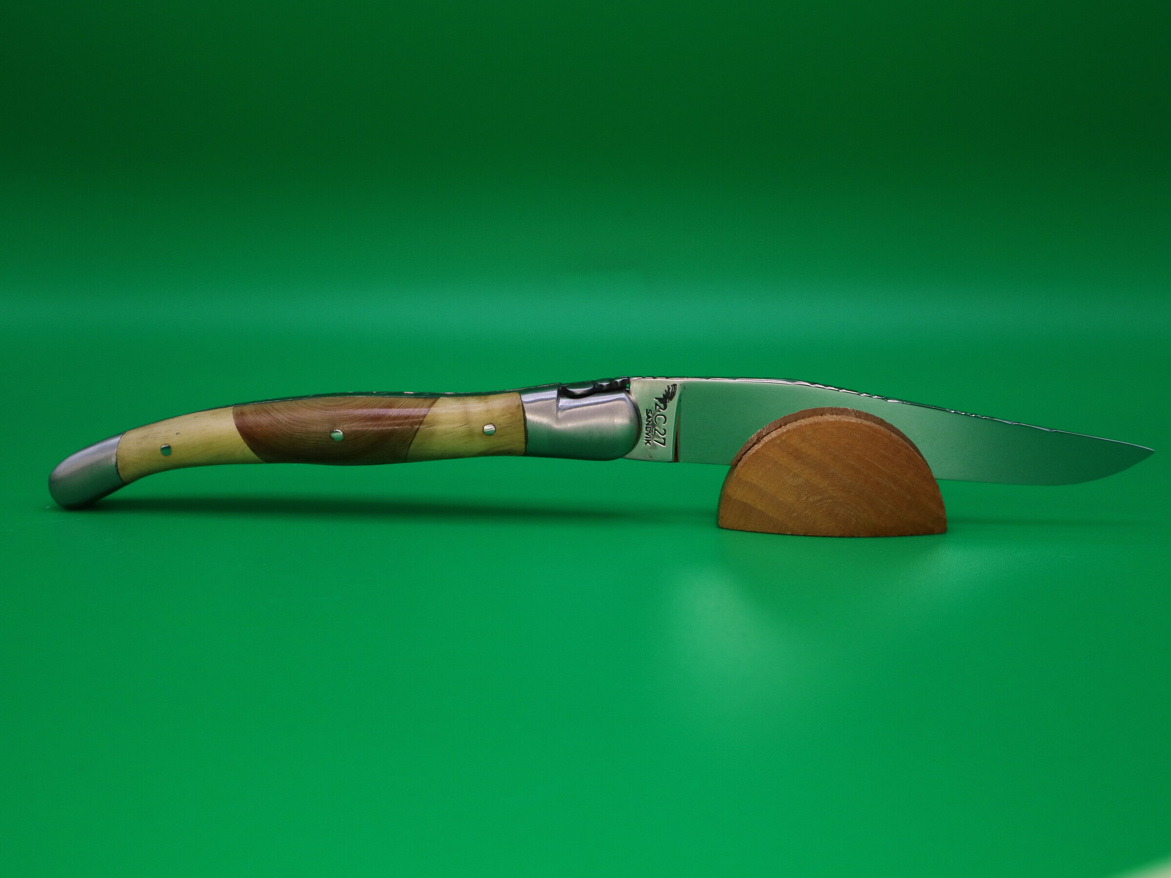 Couteau Cornouiller